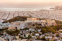 Μπαράζ κατασχέσεων ακινήτων και καταθέσεων για τα χρέη προς τον ΕΦΚΑ