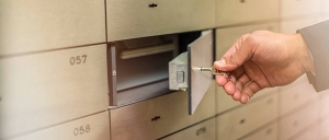 Άνοιξαν θυρίδες και σπεύδουν να αγοράσουν ακίνητα με μετρητά!