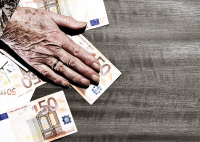 Γιατί δεν παραγράφονται σε 10ετία τα χρέη προς τον ΕΦΚΑ