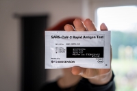 Ποιοι είναι οι ΚΑΔ για υποχρεωτικό self-test των εργαζομένων από 19/4